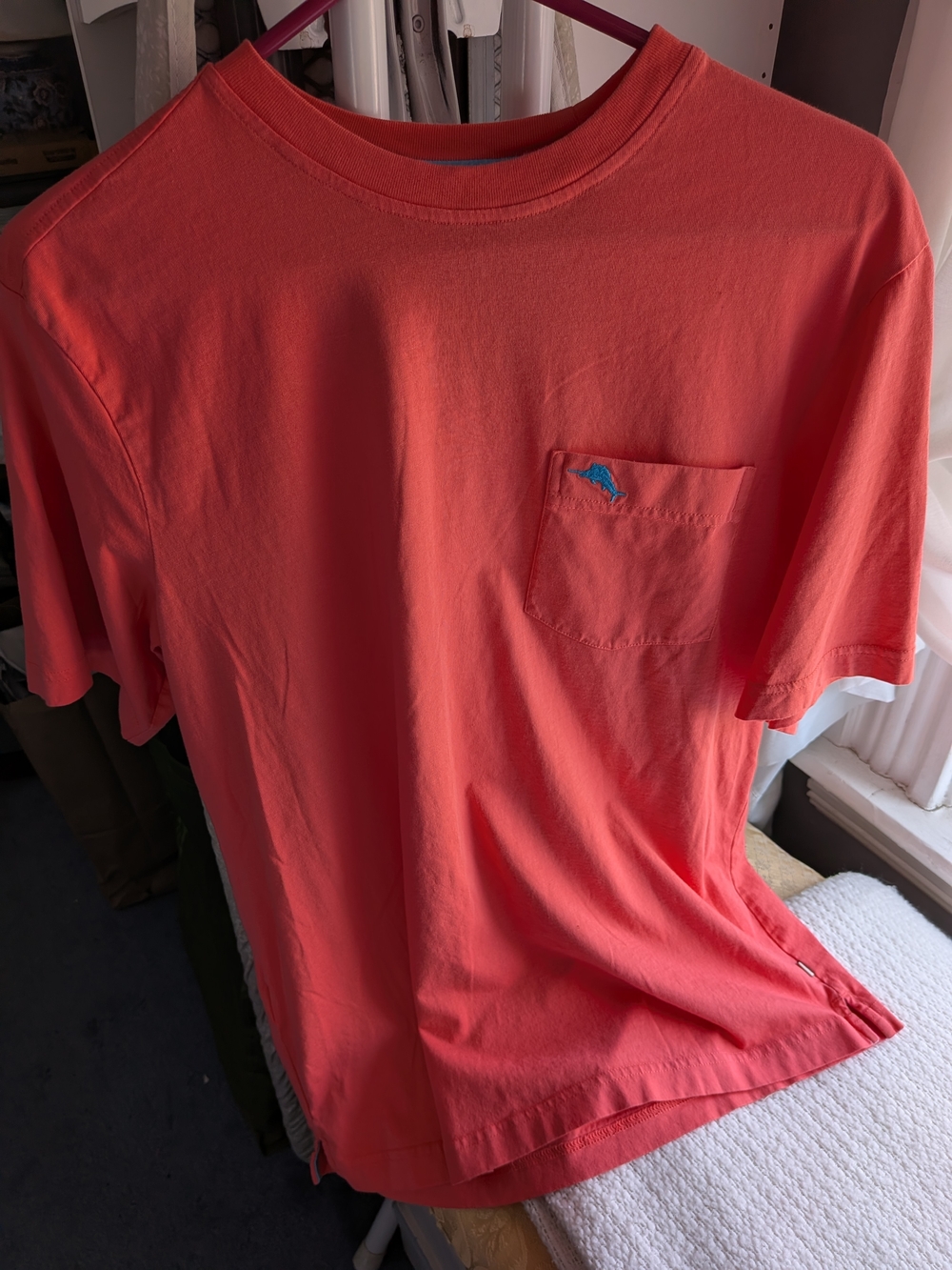 Men's Tommy Bahama Bali Skyline Pima Cotten Tee Pocket Baked Apple/Coral SZ.S/P